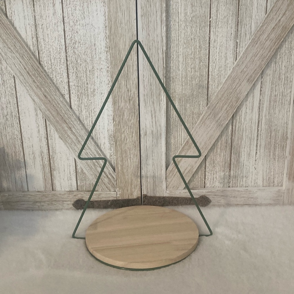 Target BP Christmas 2022  Tree Tray